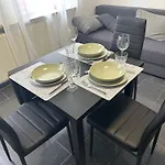 Helle Und Moderne 2 Zimmerwohnung In Mönchengladbach-zentrum Apartment *