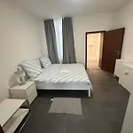 Apartment Helle Und Moderne 2 Zimmerwohnung In Mönchengladbach-zentrum *