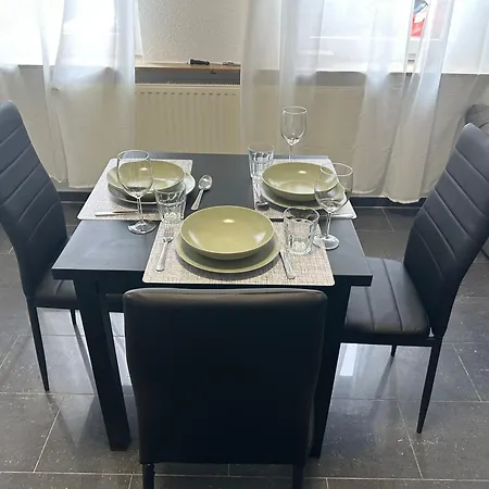 Helle Und Moderne 2 Zimmerwohnung In Moenchengladbach-zentrum Mönchengladbach