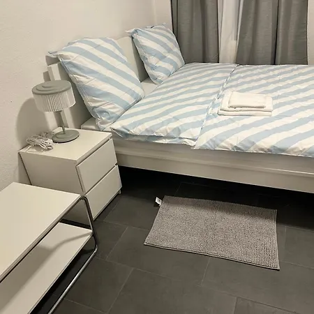 Helle Und Moderne 2 Zimmerwohnung In Moenchengladbach-zentrum Mönchengladbach