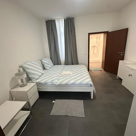Apartmán Helle Und Moderne 2 Zimmerwohnung In Moenchengladbach-zentrum *