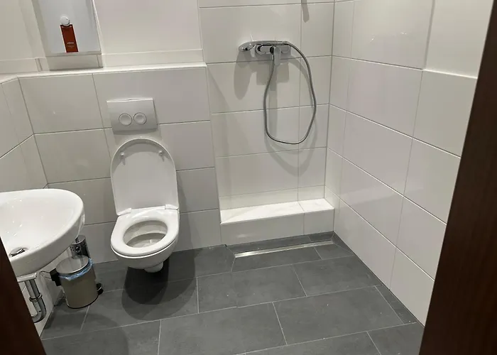 Lejlighed Helle Und Moderne 2 Zimmerwohnung In Moenchengladbach-zentrum Mönchengladbach