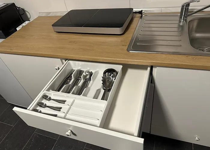 Lejlighed Helle Und Moderne 2 Zimmerwohnung In Moenchengladbach-zentrum Mönchengladbach