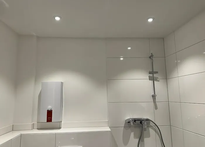 Helle Und Moderne 2 Zimmerwohnung In Moenchengladbach-zentrum Mönchengladbach