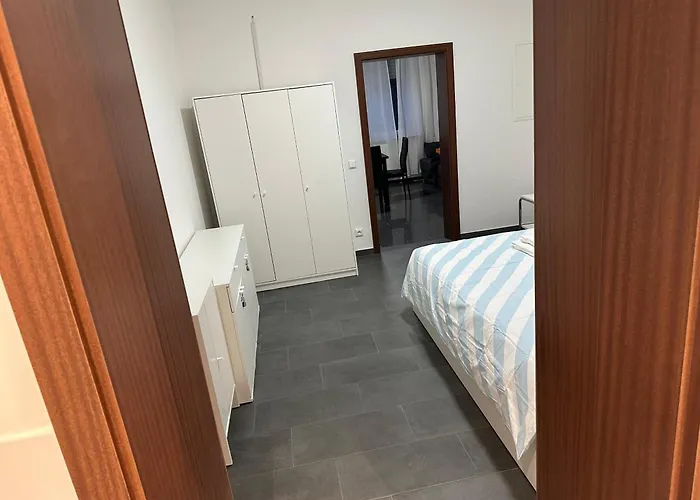 Helle Und Moderne 2 Zimmerwohnung In Moenchengladbach-zentrum * Mönchengladbach