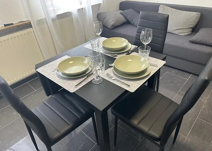 Helle Und Moderne 2 Zimmerwohnung In Moenchengladbach-zentrum Lejlighed *