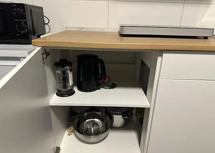 Helle Und Moderne 2 Zimmerwohnung In Moenchengladbach-zentrum Lejlighed