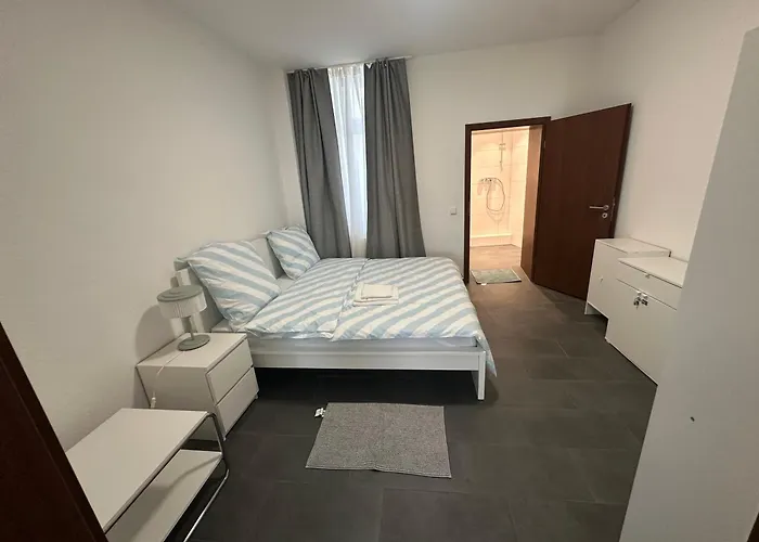 Helle Und Moderne 2 Zimmerwohnung In Moenchengladbach-zentrum * Mönchengladbach