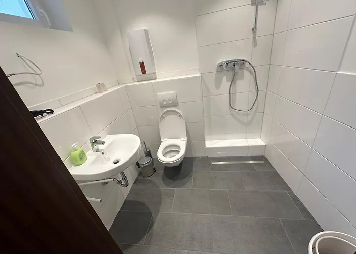 Helle Und Moderne 2 Zimmerwohnung In Moenchengladbach-zentrum * Mönchengladbach